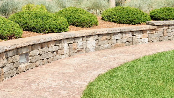 SMB Retaining Walls creating a stunning retaining wall for an SMB property